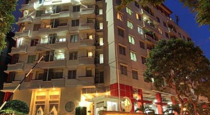 Hotel Golden Sky Pluit Jakarta Extérieur photo