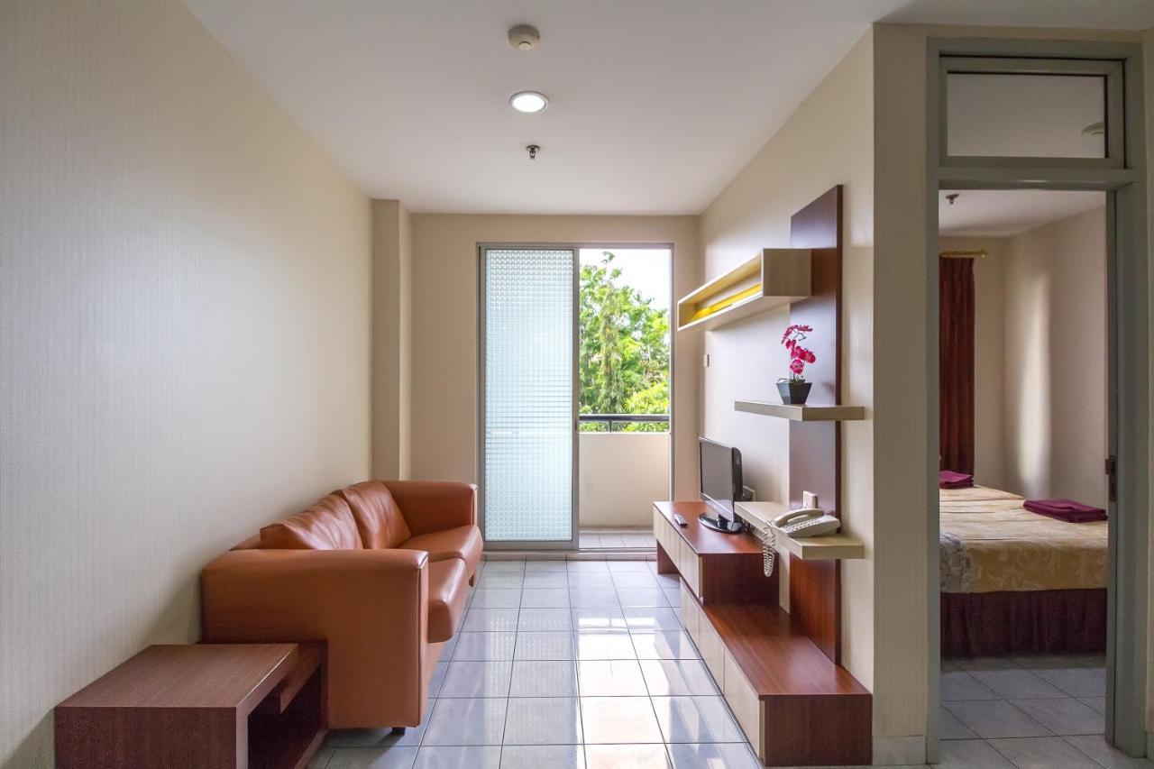 Hotel Golden Sky Pluit Jakarta Extérieur photo
