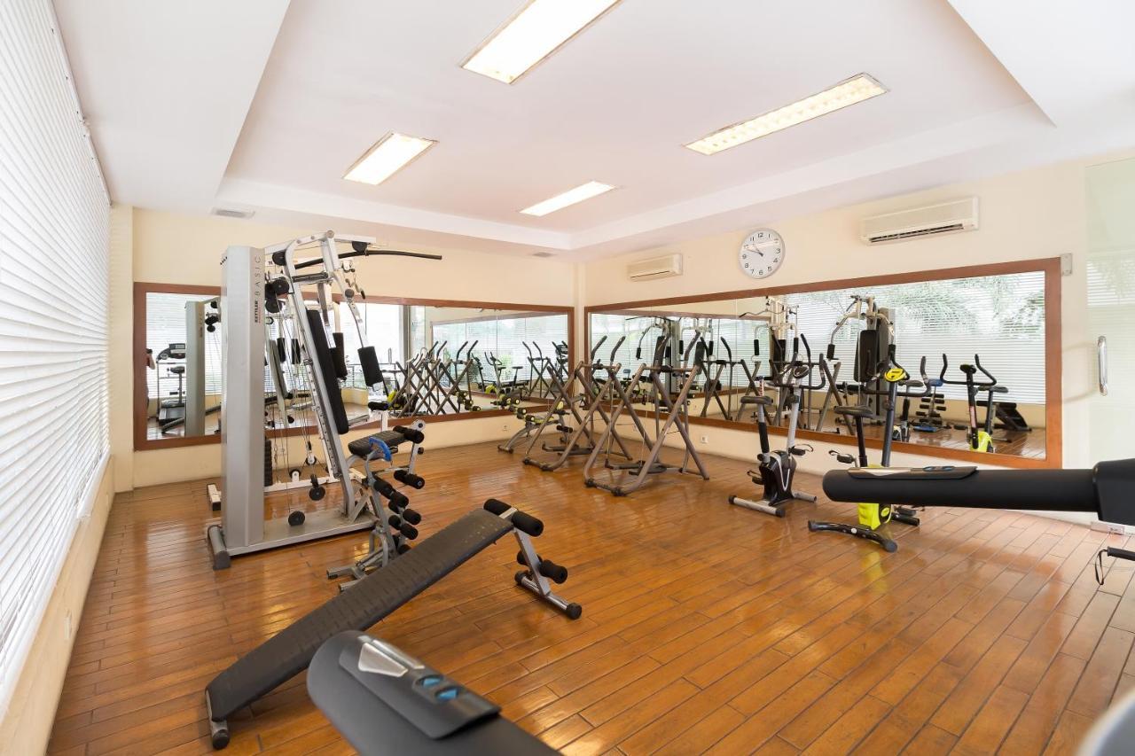 Hotel Golden Sky Pluit Jakarta Extérieur photo
