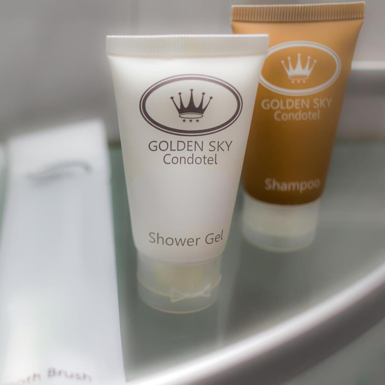 Hotel Golden Sky Pluit Jakarta Extérieur photo